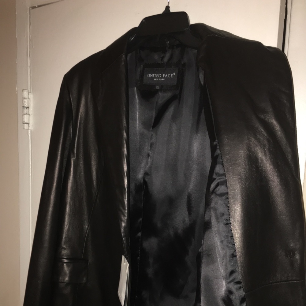 XL black leather jacket - Picture 6 of 7